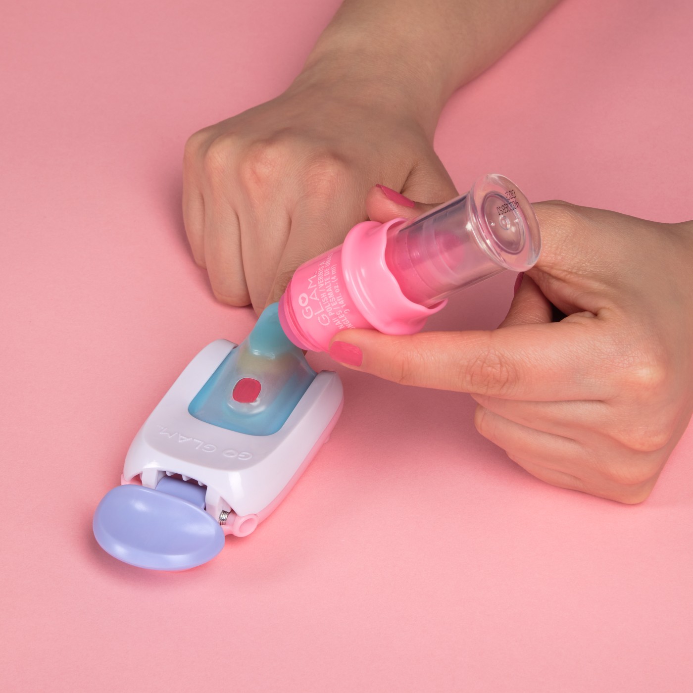 GO GLAM STUDIO PENTRU UNGHII