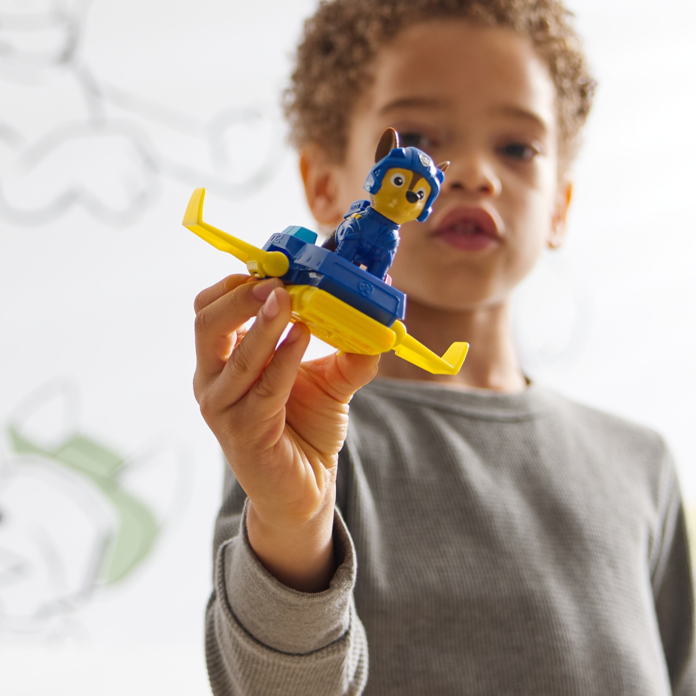 PATRULA CATELUSILOR ACTION PUPS SET VEHICUL DE SALVARE HOVERBOARD SI FIGURINA CHASE 5 CM