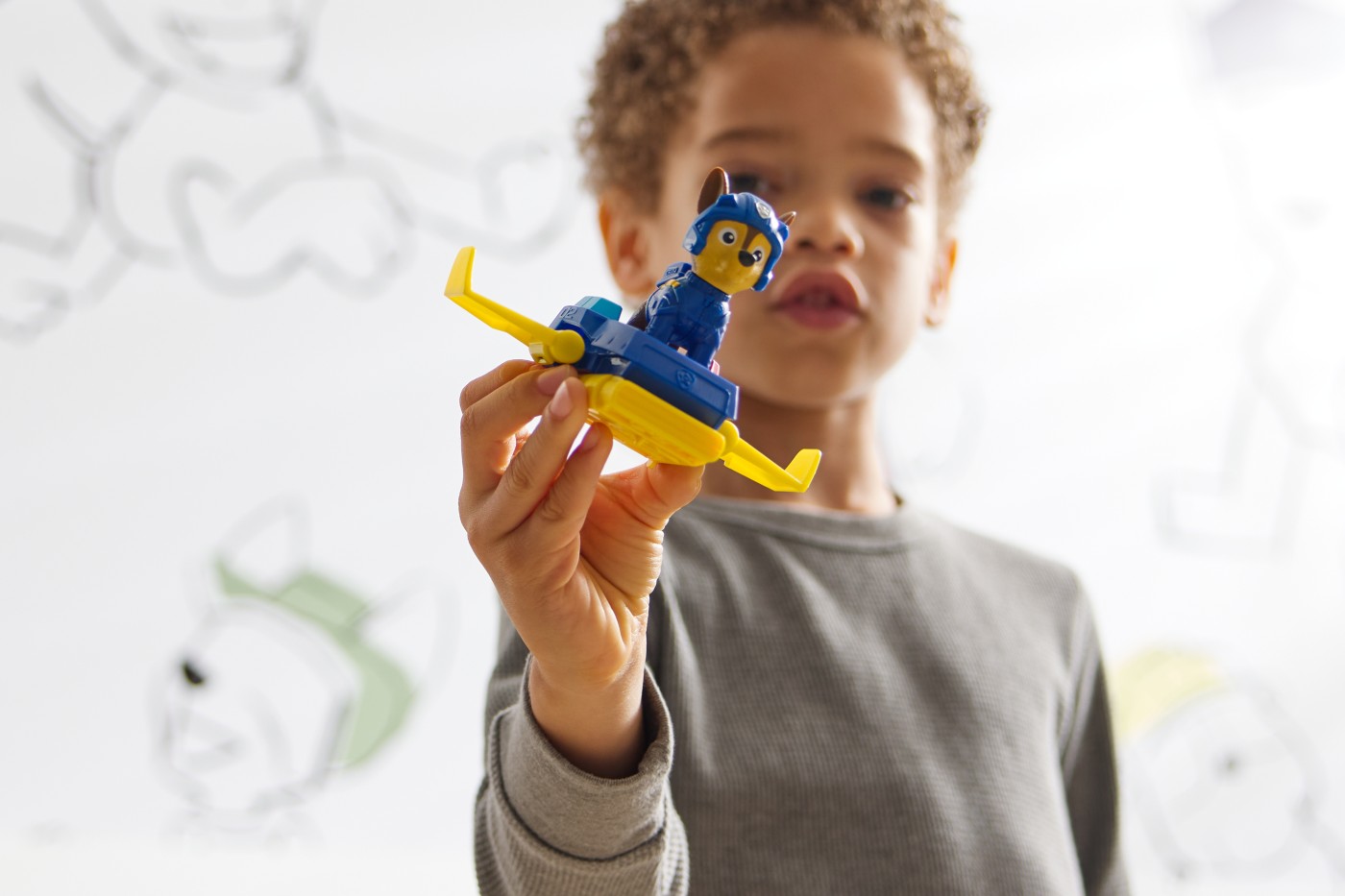 PATRULA CATELUSILOR ACTION PUPS SET VEHICUL DE SALVARE HOVERBOARD SI FIGURINA CHASE 5 CM