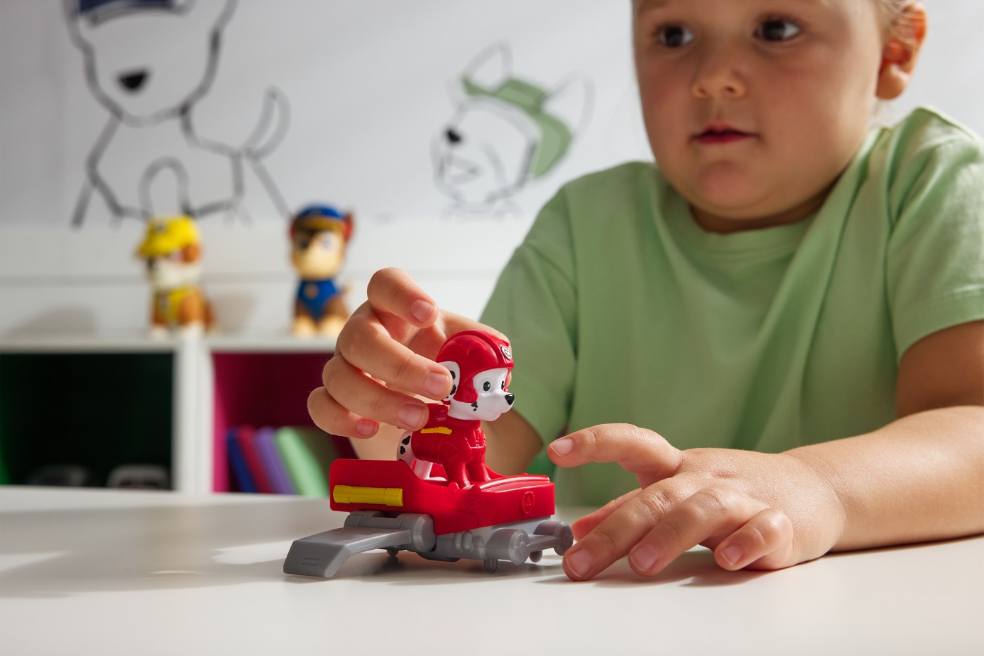 PATRULA CATELUSILOR ACTION PUPS SET VEHICUL DE SALVARE HOVERBOARD SI FIGURINA MARSHALL 5 CM