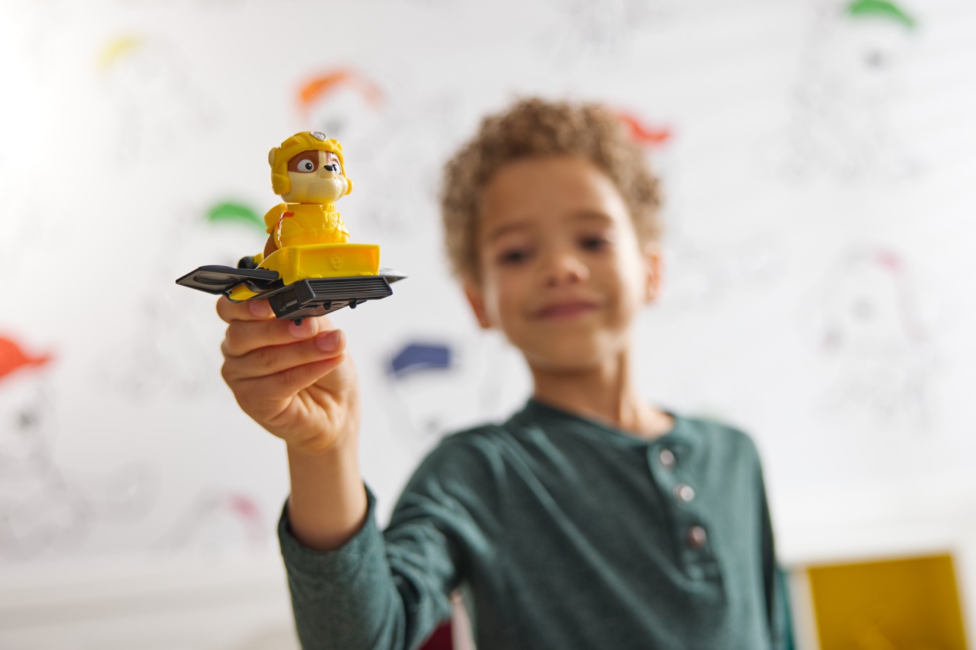 PATRULA CATELUSILOR ACTION PUPS SET VEHICUL DE SALVARE HOVERBOARD SI FIGURINA RUBBLE 5 CM