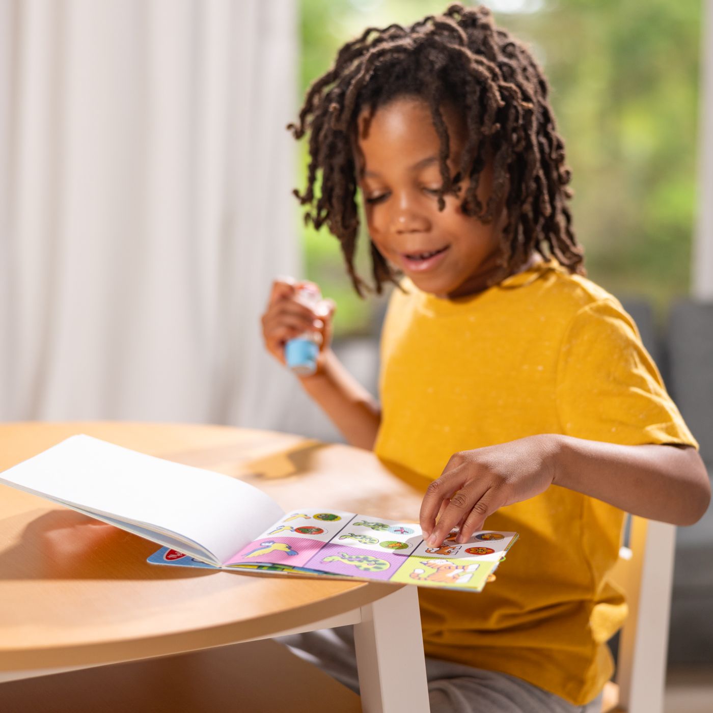 MELISSA AND DOUG STICKER WOW SET DE JOACA AUTOCOLANTE SI STAMPILA REINCARCABILA TIGRU