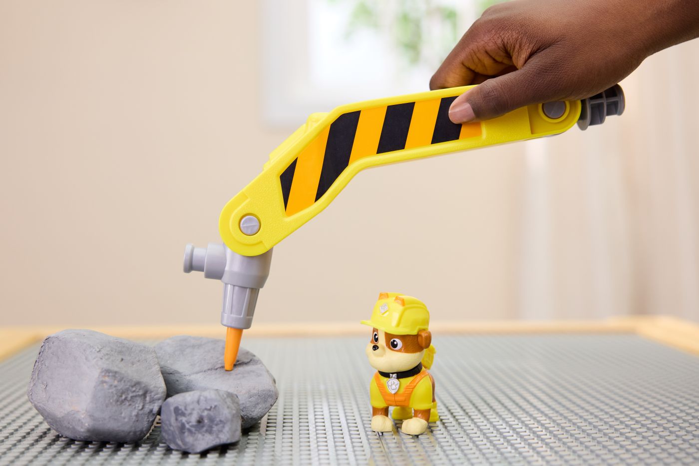 PATRULA CATELUSILOR RUBBLE SI ECHIPA VEHICUL BULDOZER MULTIFUNCTIONAL 2 IN 1