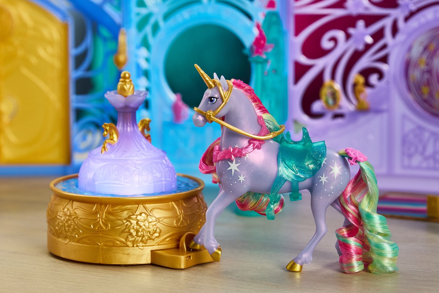 UNICORN ACADEMY SET DE JOACA FANTANA SI GRAJD STARGLOW SI UNICORNUL WILDSTAR