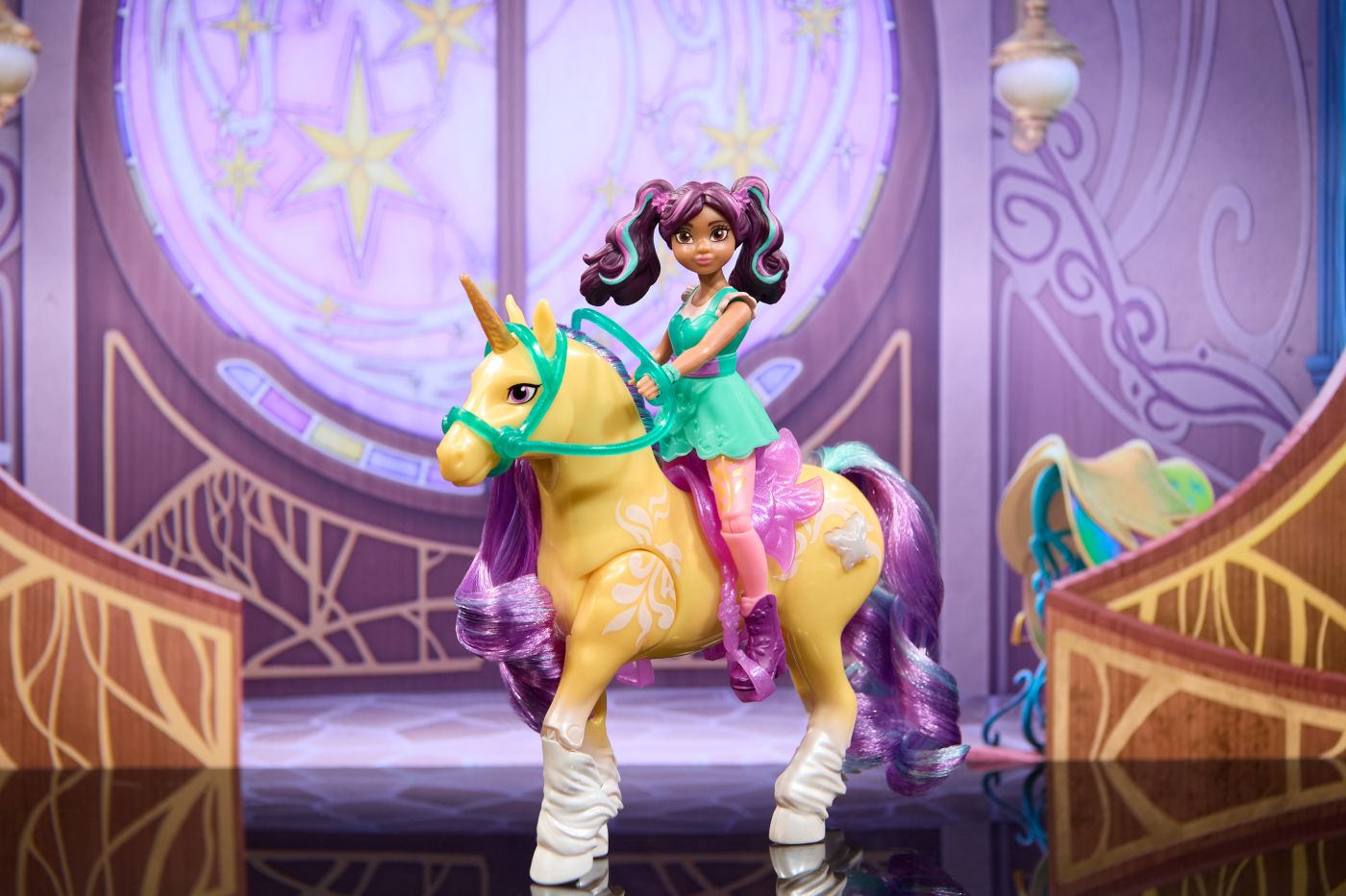 UNICORN ACADEMY SET PAPUSA AVA SI UNICORNUL LEAF PLANTA MAGICA