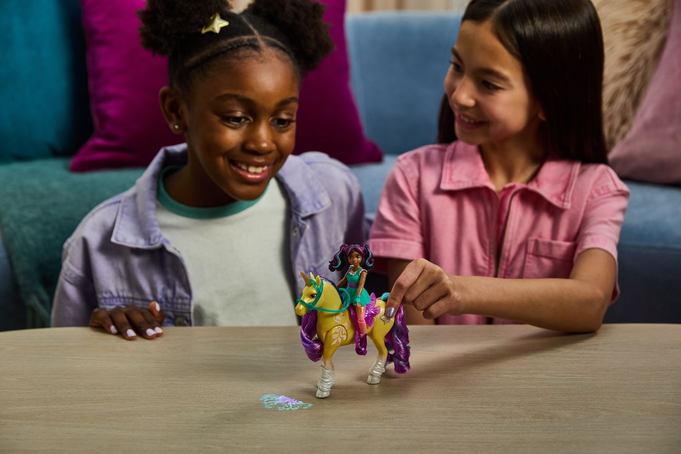 UNICORN ACADEMY SET PAPUSA AVA SI UNICORNUL LEAF PLANTA MAGICA