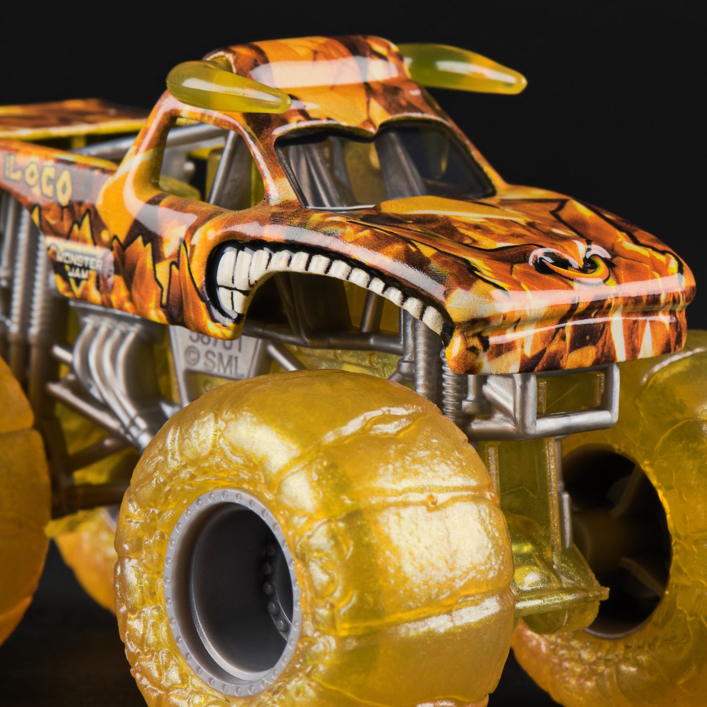 MONSTER JAM COLLIDE A SCOPE MASINUTA METALICA EL TORO LOCO SCARA 1 LA 64