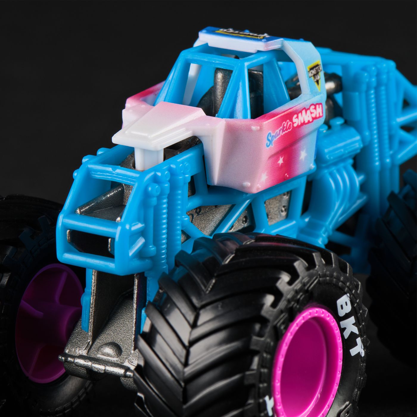 MONSTER JAM MASINUTA METALICA SPARKLE SMASH SCARA 1 LA 64