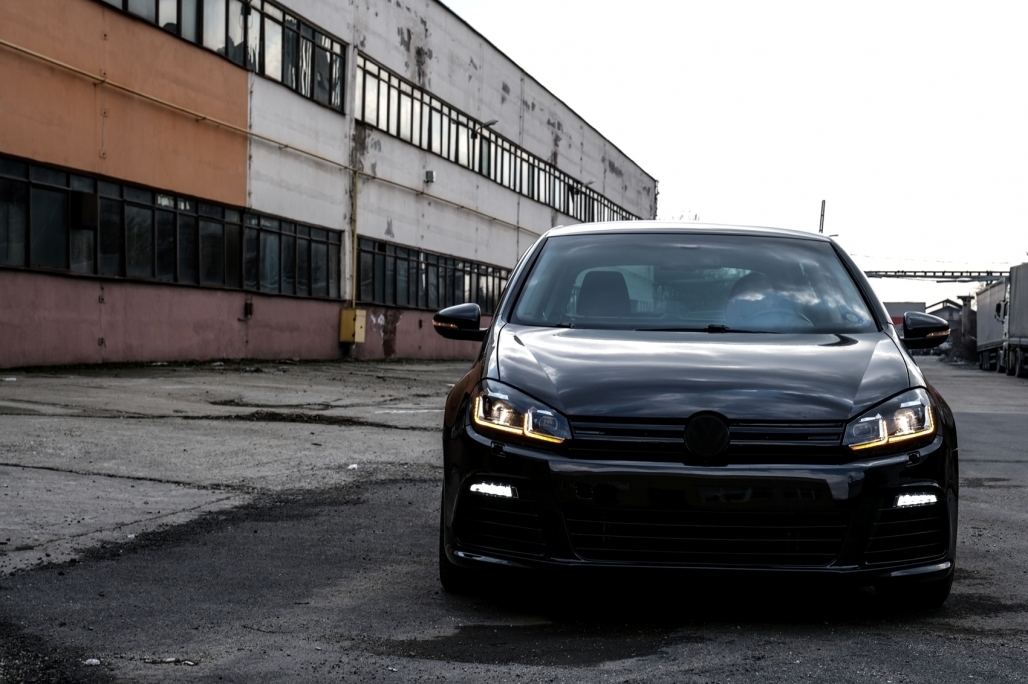 Bara Fata VW Golf 6 VI (2008-2013) R20 Look Performance AutoTuning