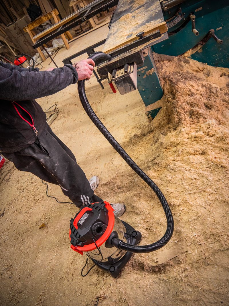 Aspirator industrial umed-uscat Strend Pro K-411F, 20 L, 1200 W