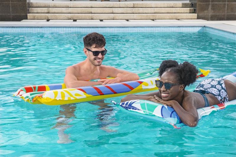 Saltea gonflabilă Bestway Fashion Floating Mat, cu pernă, 183x69 cm