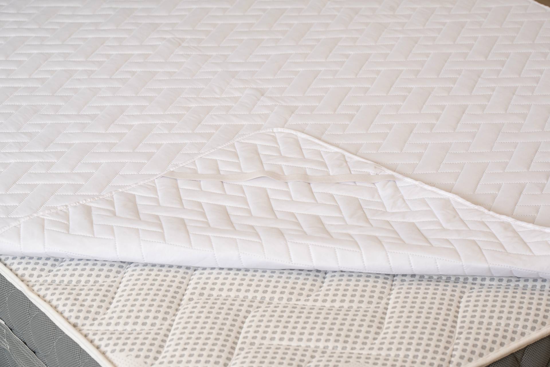 Protecție matlasată pentru saltea 140x200 Somnart HypoallergenicMed