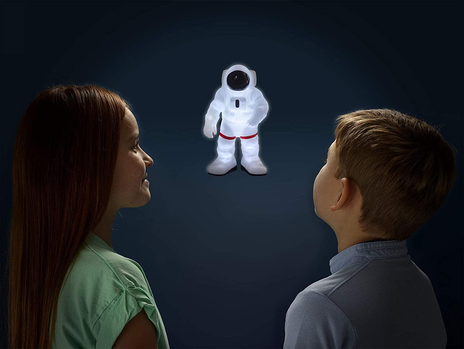 Lampa de veghe Astronaut pentru copii, cu glow in the dark si oprire automata