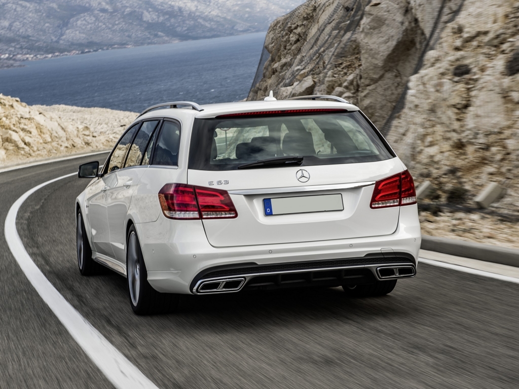 Difuzor Bara Spate MERCEDES E-Class W212 S212 Facelift (2013-2016) Performance AutoTuning