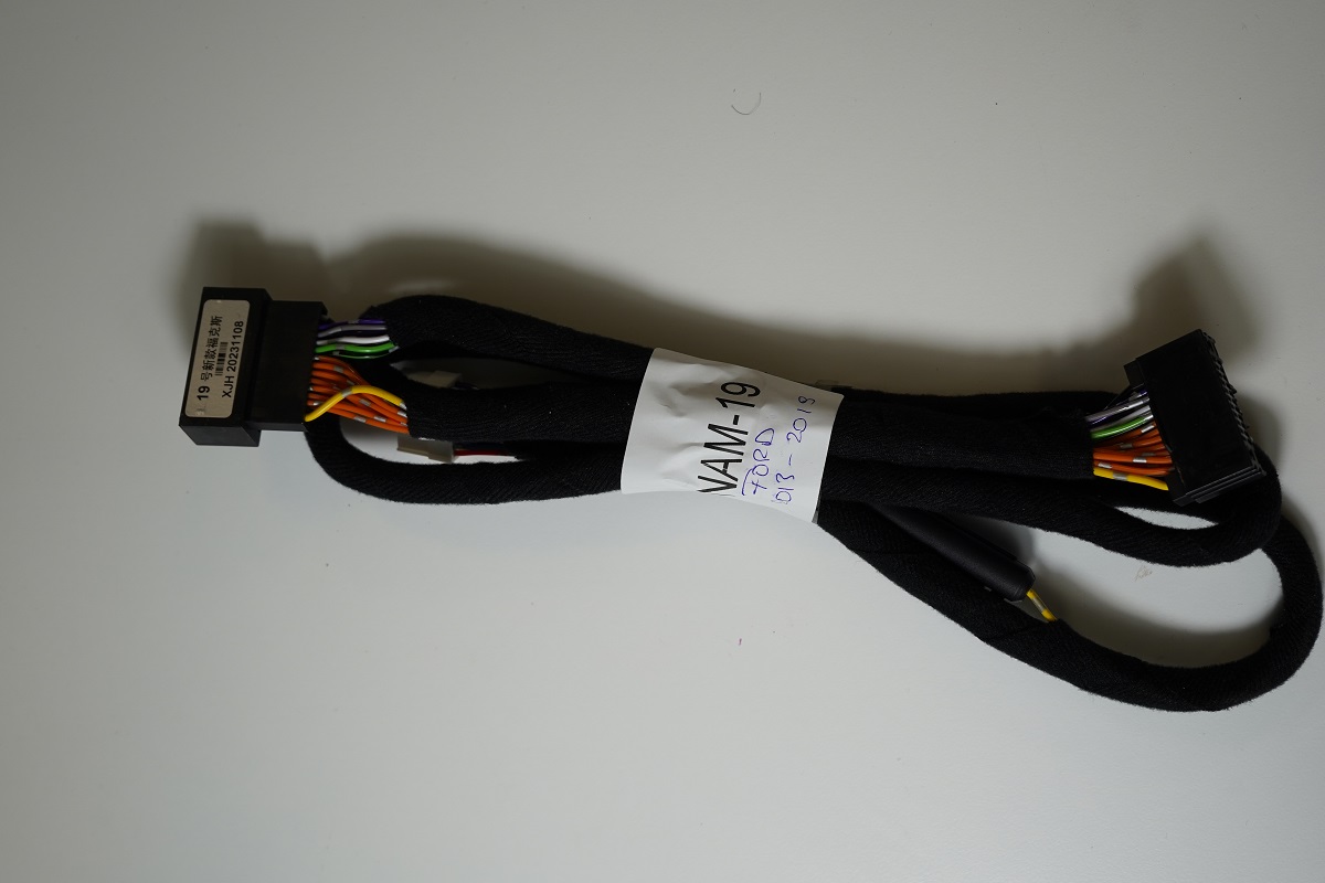 Cablaj plug & play Ford și Volvo pentru DSP Nakamichi NDSK4285