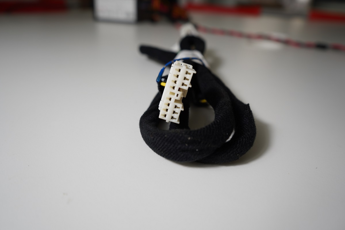 Cablaj plug & play Mitsubishi pentru DSP Nakamichi NDSK4285, 1 m