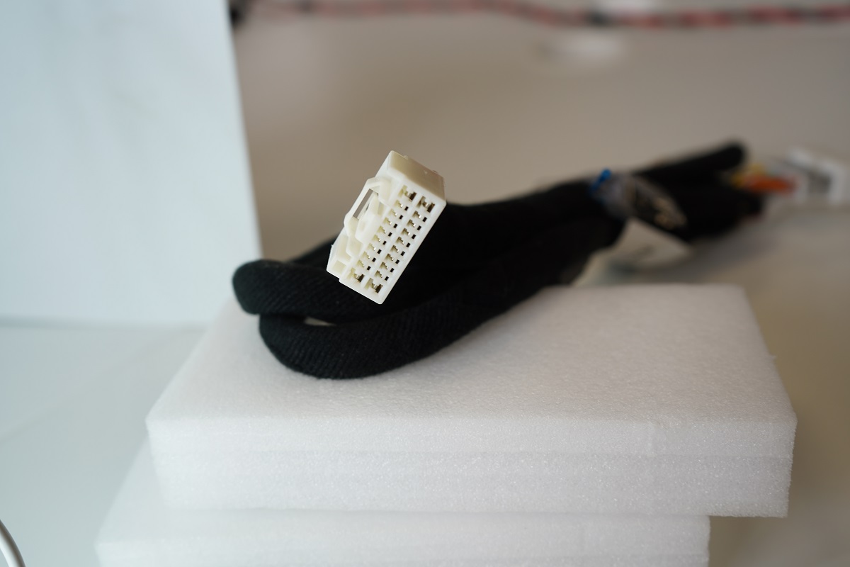 Cablaj plug & play Mitsubishi pentru DSP Nakamichi NDSK4285, 1 m