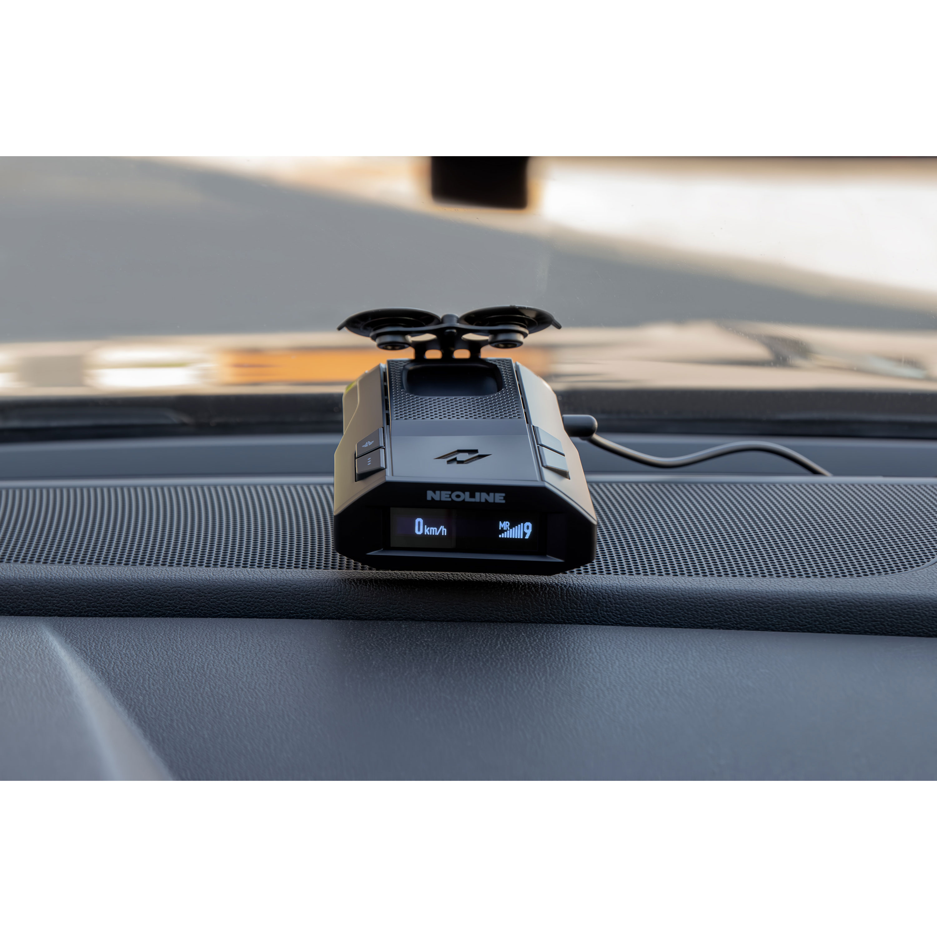 Detector radar Neoline X-PRO cu GPS Wifi banda K, Ka, laser