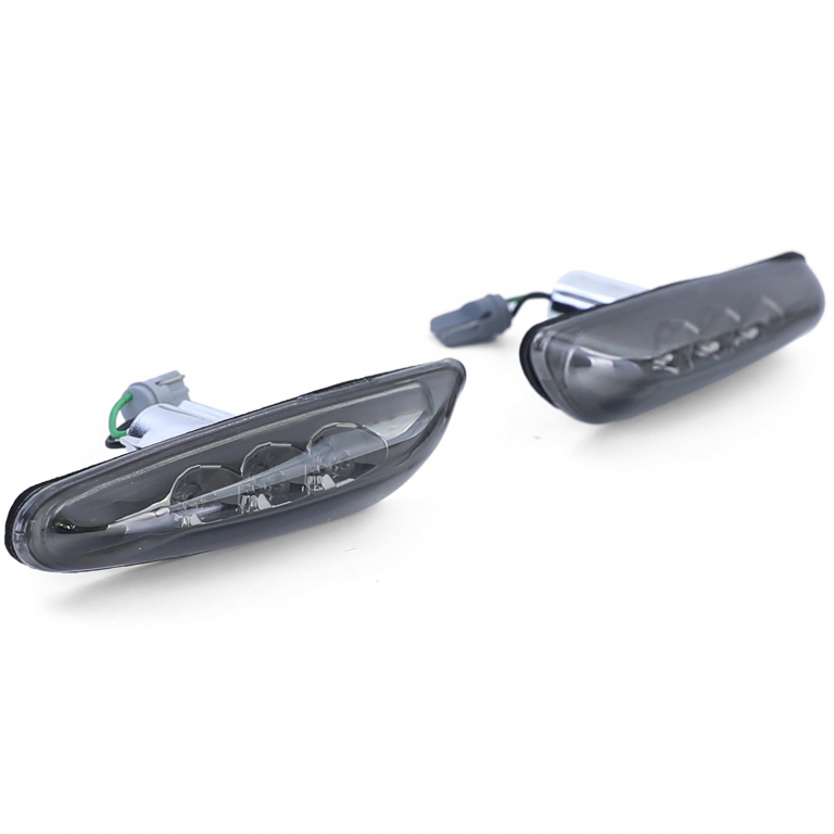 Indicatori laterali LED fumuriu negru potriviți pentru BMW E46 E60 E61 X3 E83 Performance AutoTuning
