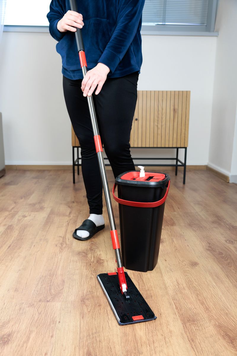 Súprava upratovacia mop QuickShine MagicHome, plochý, s 8 lit. žmýkacím vedrom, na podlahy