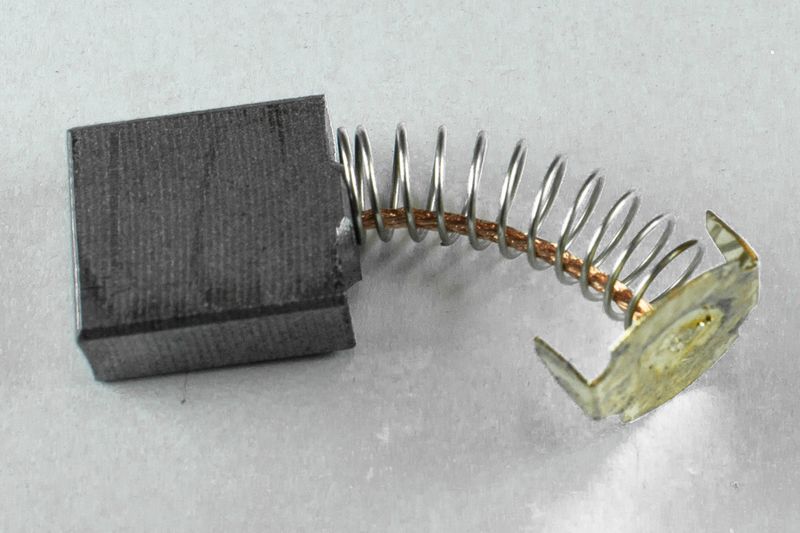 Perii carbon RB16-45 pentru ciocan demolator, piesa 72, set 2 buc