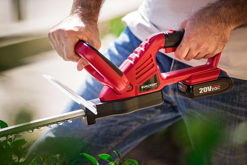 Foarfecă electrică pentru gard viu Worcraft CHT-S20LiA 20V, 510 mm