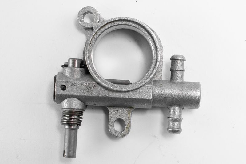 Pompa de ulei pentru drujbă Worcraft GCS26-10, piesa 42