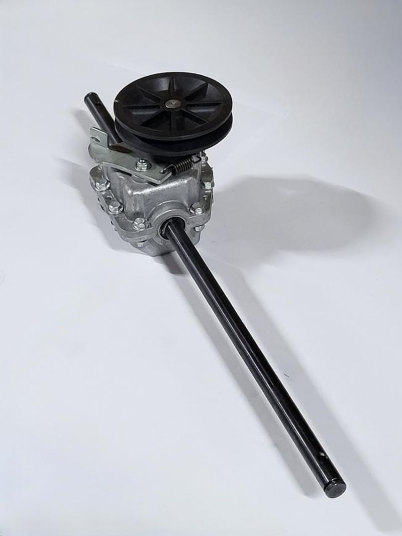 Variator LM40T Strend Pro pentru transmisie fiabilă la utilaje