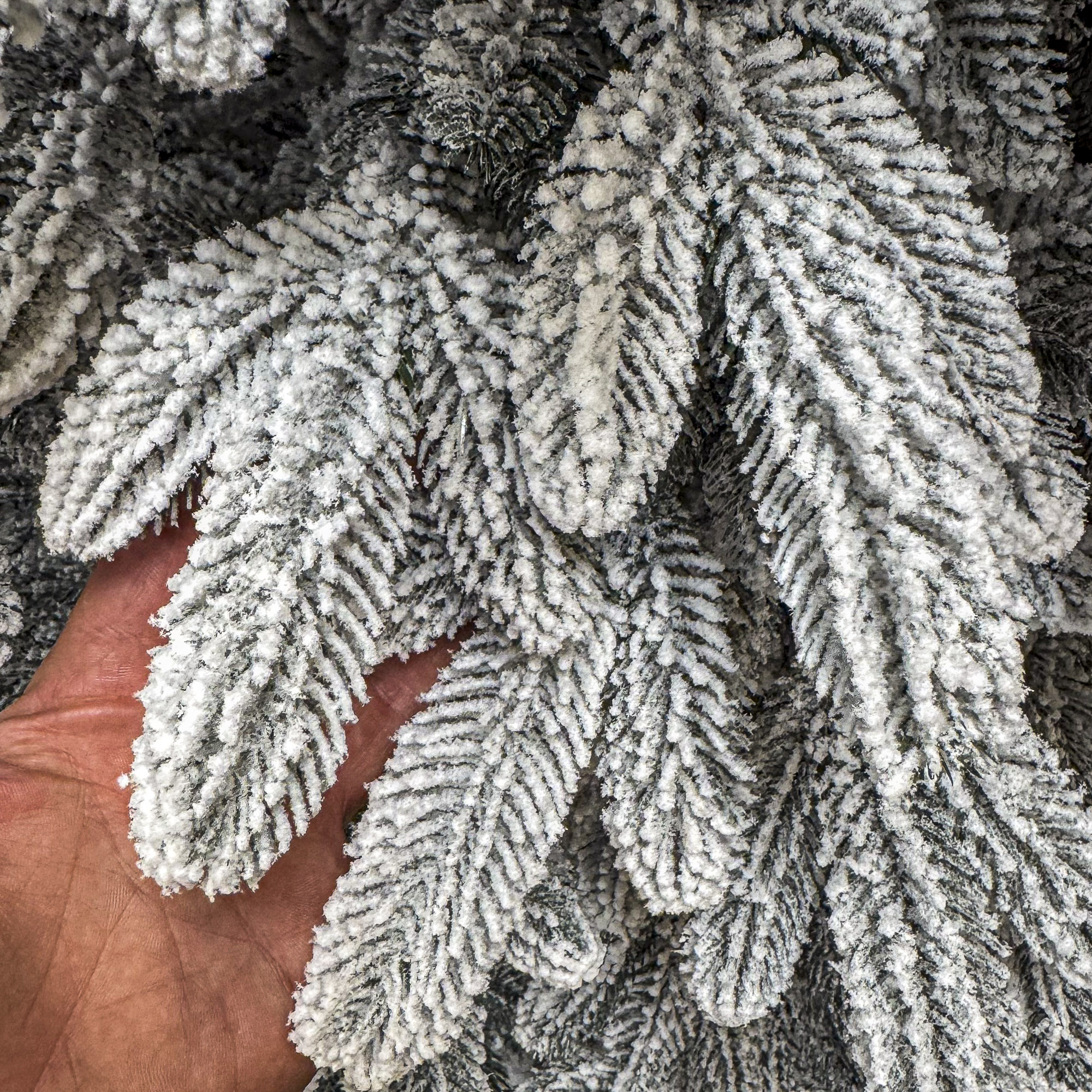 Brad artificial nins 3D Sersimo Laponia Select, 250 cm, suport metalic