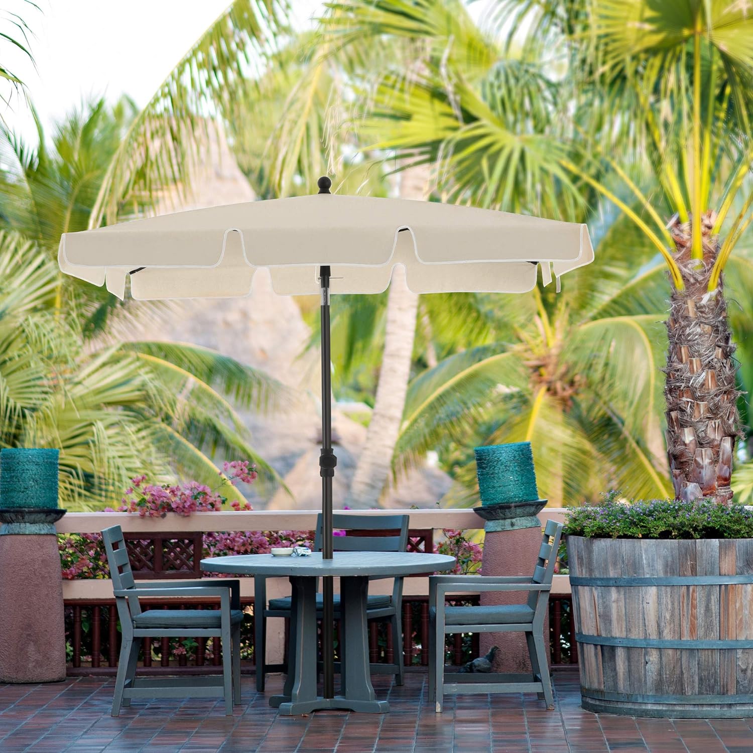Umbrelă pentru balcon, terasă sau plajă Songmics, înclinabilă, 180x125 cm, bej
