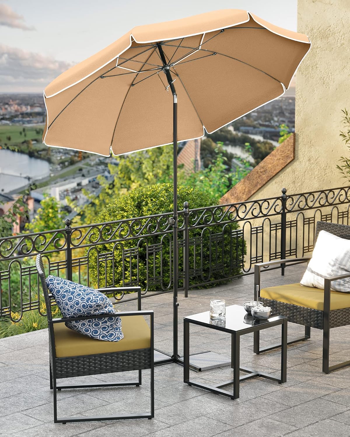 Umbrelă Songmics pentru plajă, terasă sau balcon, 160 cm, cu înclinare, taupe