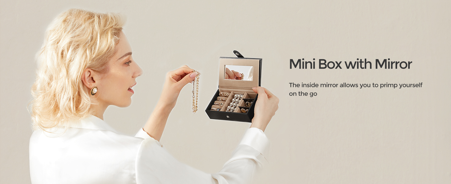 Cutie de bijuterii Songmics cu 3 nivele, oglinda, cheie si maner, neagra