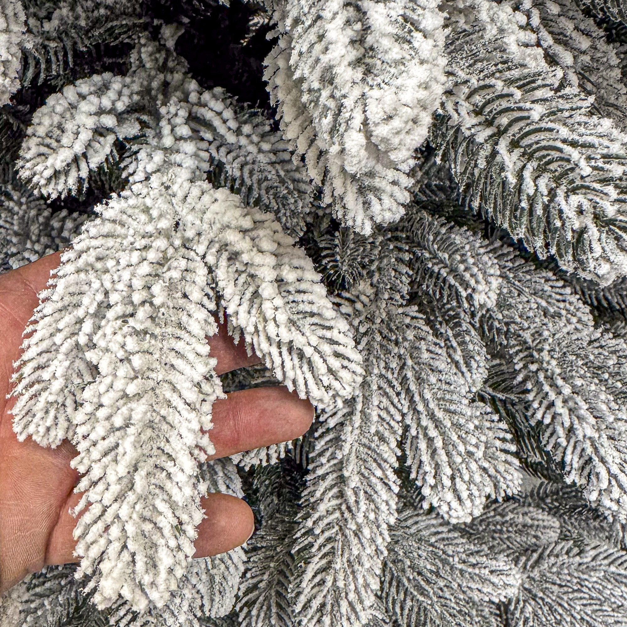 Brad artificial nins 3D Sersimo Laponia Select, 180 cm, suport metalic