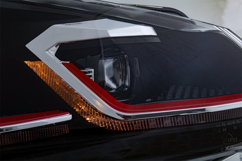 Faruri LED VW Golf 6 VI (2008-2013) Facelift G7.5 GTI Design Rosu Semnalizare Secventiala LHD Performance AutoTuning