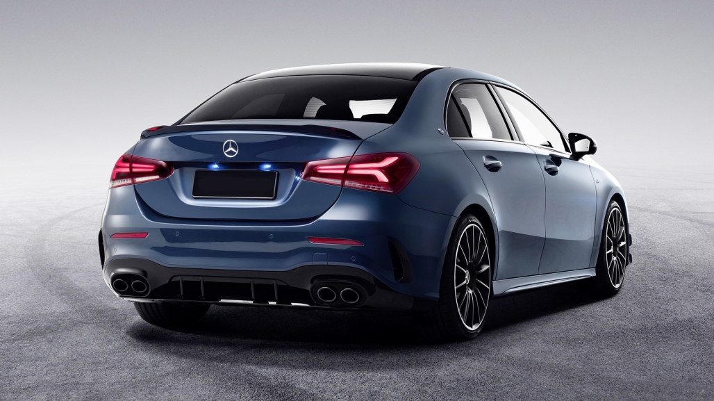 Difuzor Bara Spate Mercedes A-Class V177 Sedan (2018-up) Evacuari Negre Performance AutoTuning