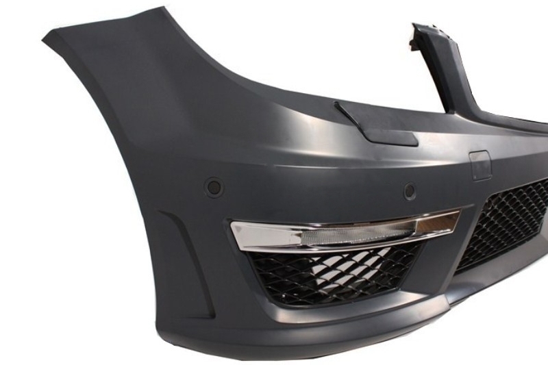 Pachet Exterior cu Grila Centrala Negru Lucios Mercedes C-Class W204 (2007-2014) Facelift C63 GT-R Panamericana Design Performance AutoTuning