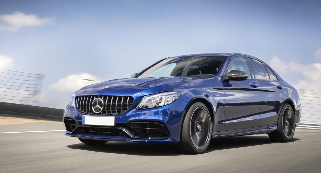 Bara Fata cu Difuzor Spate Mercedes C-Class A205 Cabriolet C205 Coupe (2014-2019) C63 Design Negru Performance AutoTuning