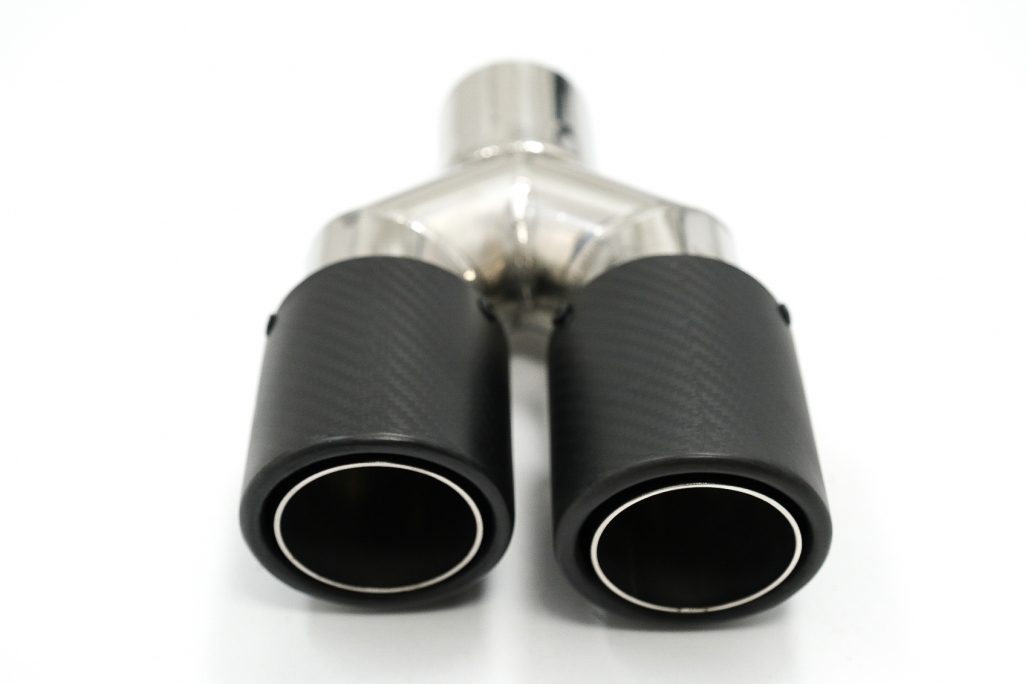 Pachet Exterior cu Toba Ornament Evacuare Fibra Carbon Mat Orificiu de admisie 5.8 cm Partea Stanga BMW Seria 5 F10 (2011-2014) M-Technik Design Performance AutoTuning