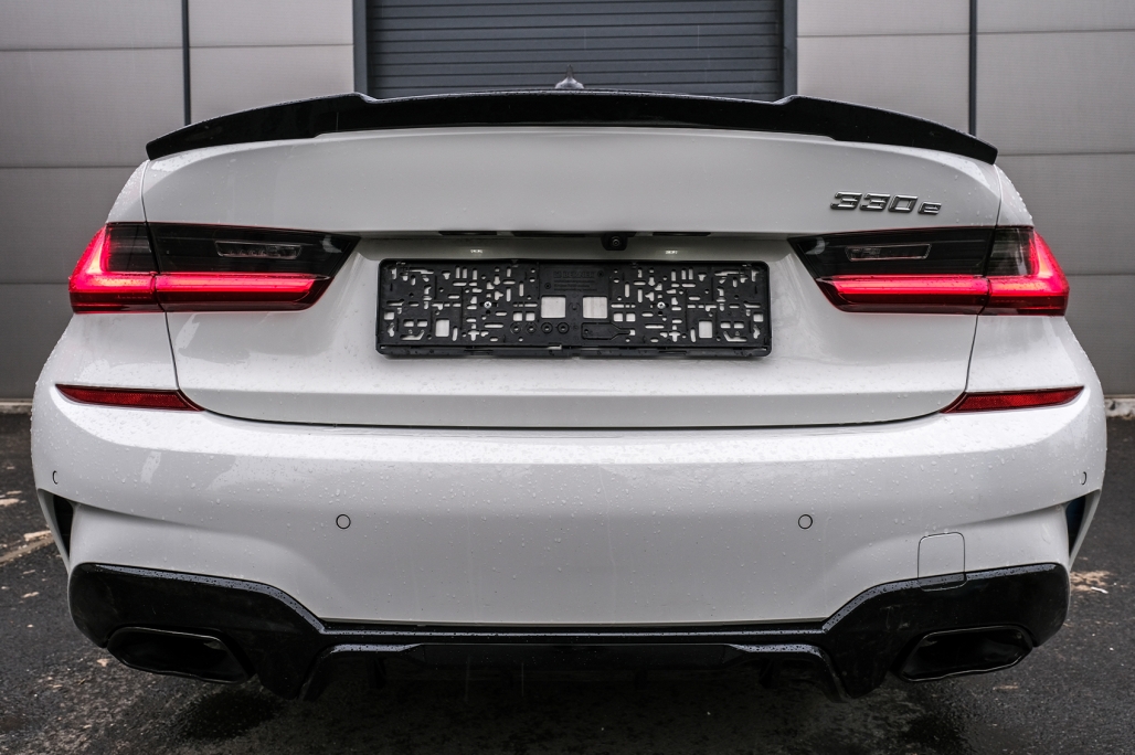 Pachet Exterior Extensii BMW Seria 3 G20 Sedan G21 Touring (2018-2022) M340i Competition Design Negru Lucios Performance AutoTuning