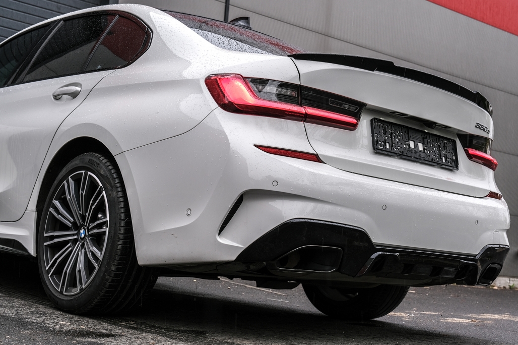 Pachet Exterior Extensii BMW Seria 3 G20 Sedan G21 Touring (2018-2022) M340i Competition Design Negru Lucios Performance AutoTuning