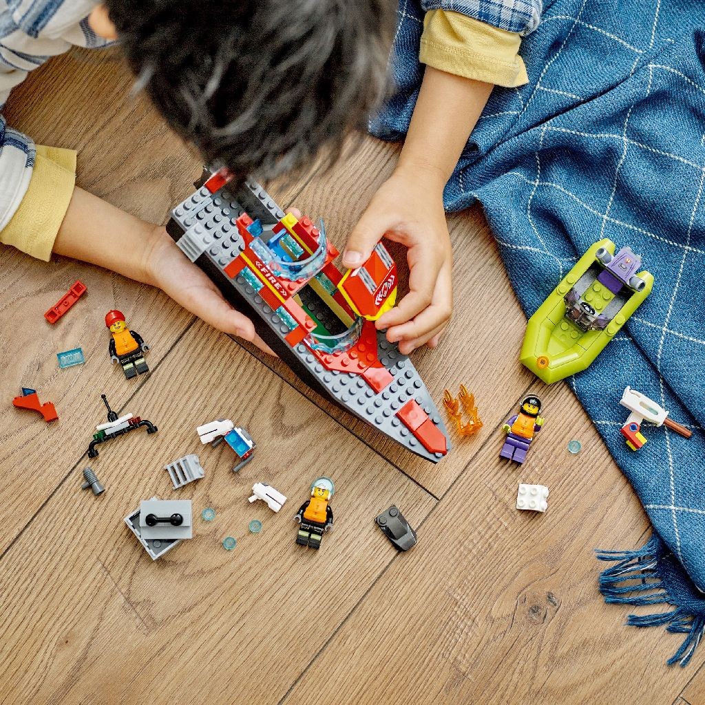 LEGO CITY BARCA DE SALVARE A POMPIERILOR 60373 SuperHeroes ToysZone