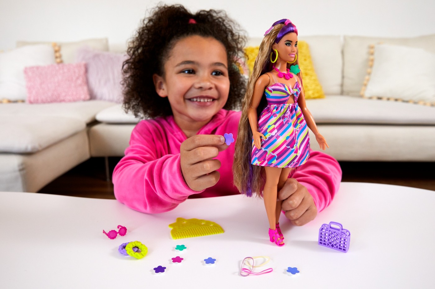 BARBIE TOTALLY HAIR PAPUSA BARBIE SATENA SuperHeroes ToysZone