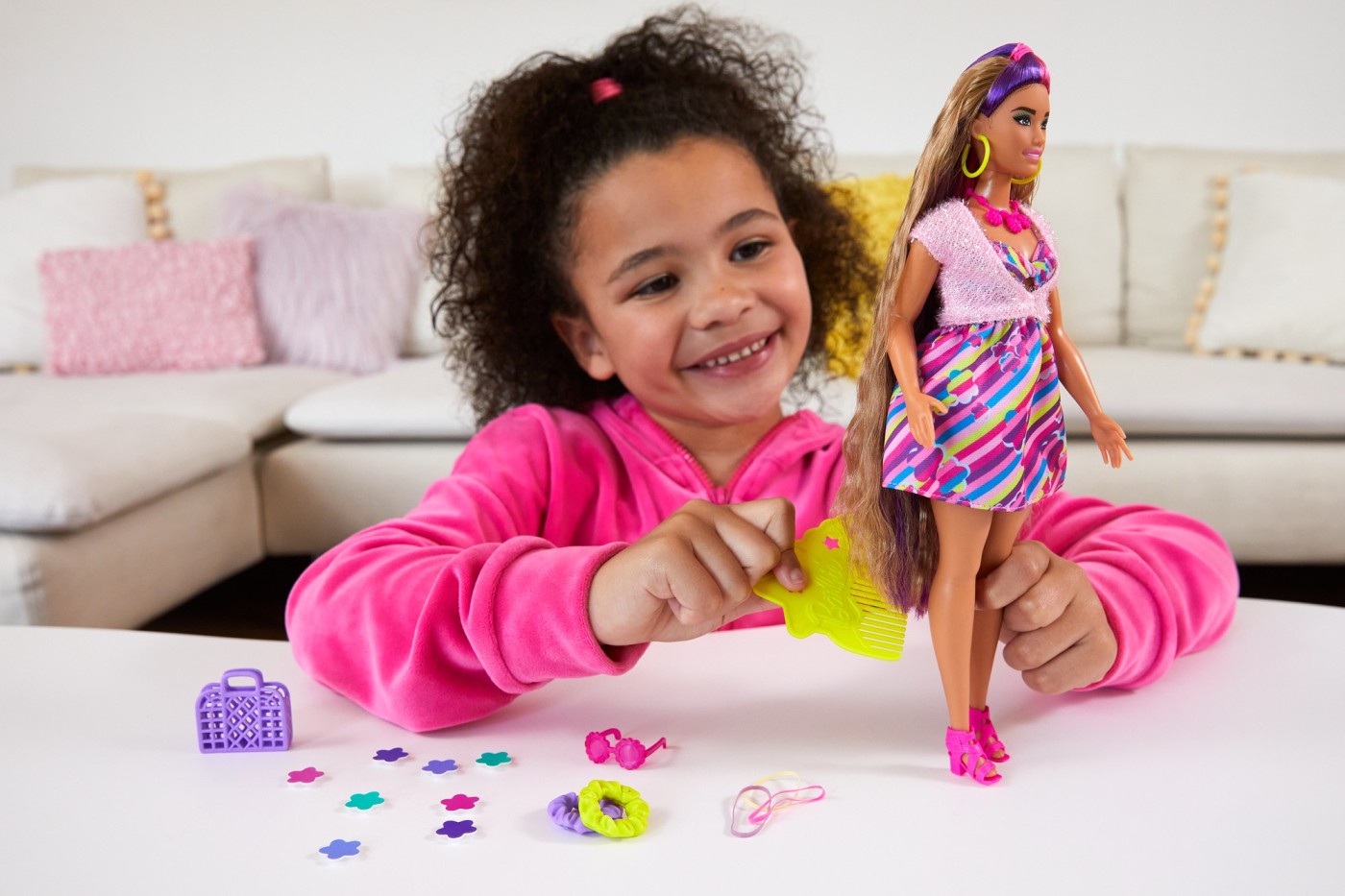 BARBIE TOTALLY HAIR PAPUSA BARBIE SATENA SuperHeroes ToysZone