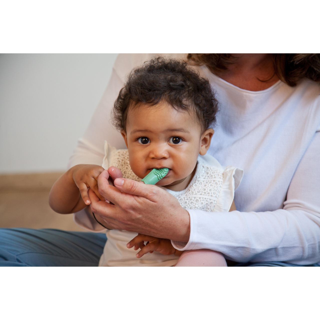 Periuta de dinti pentru bebelusi, din cauciuc natural, pentru folosire pe deget, Gruenspecht 687-00 Children SafetyCare