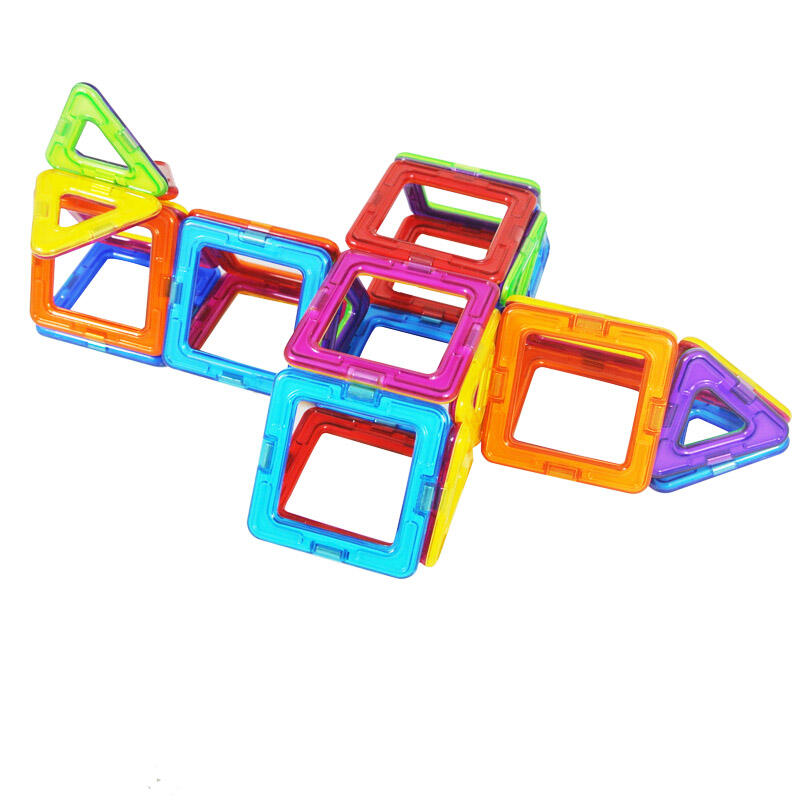 Joc de constructie magnetic - 30 piese PlayLearn Toys