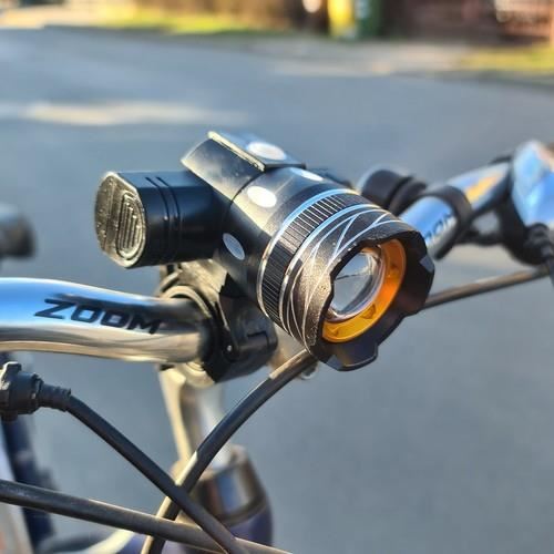 Set stop si far pentru bicicleta, 2xCREE LED XM-L T6, 3/7 moduri iluminare, aluminiu si plastic, incarcare USB, 7.5x8.5x9.5 cm, Trizand GartenVIP DiyLine