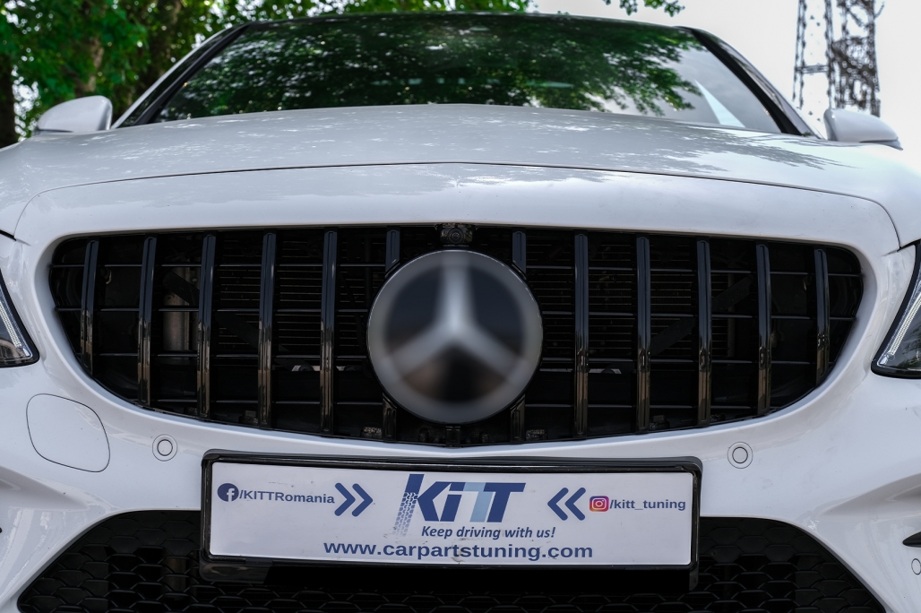 Grila Centrala Mercedes C-Class W205 S205 A205 C205 (2014-2018) GT-R Panamericana Design Negru Performance AutoTuning