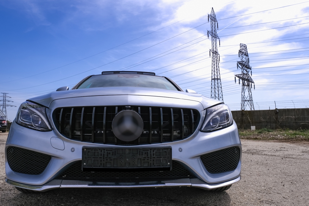 Grila Centrala Mercedes C-Class W205 S205 A205 C205 (2014-2018) GT-R Panamericana Design Negru Performance AutoTuning