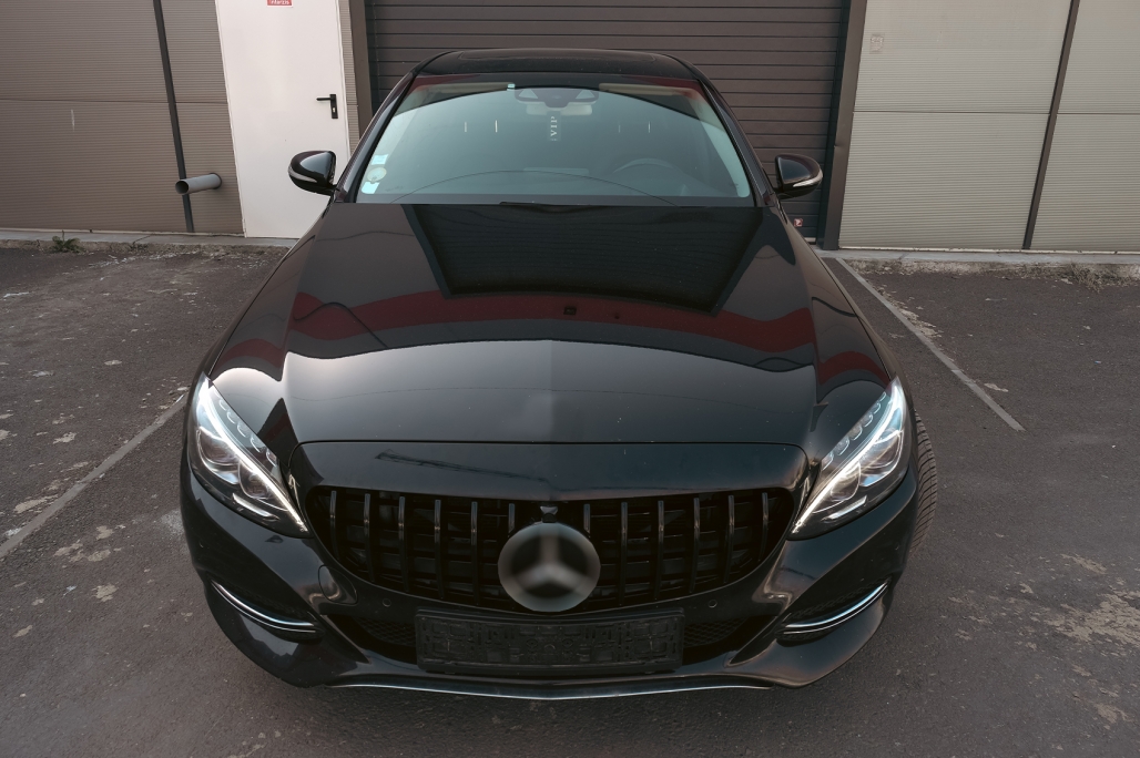 Grila Centrala Mercedes C-Class W205 S205 A205 C205 (2014-2018) GT-R Panamericana Design Negru Performance AutoTuning