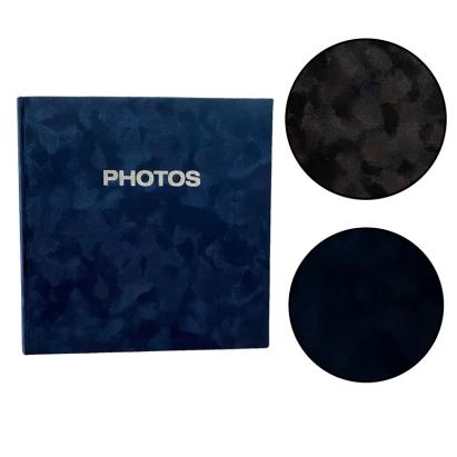 Album foto catifea, stocare 200 fotografii, 10x15 cm, spatiu notite, diverse culori culoare maro inchis MultiMark GlobalProd
